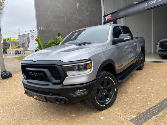 RAM 1500 5.7 V8 GASOLINA REBEL CD 4X4 AUTOMÁTICO